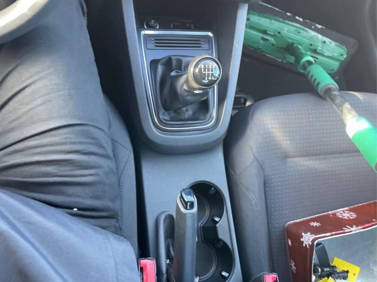 2017 Volkswagen Jetta Trendline+ 5SPD, HEATED SEATS, BACK-UP CAMERA!! Photo44