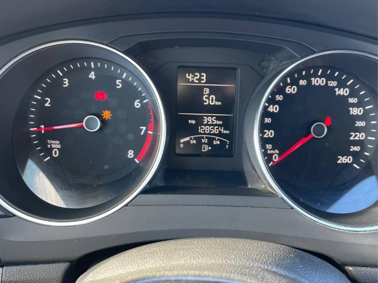 2017 Volkswagen Jetta Trendline+ 5SPD, HEATED SEATS, BACK-UP CAMERA!! Photo45