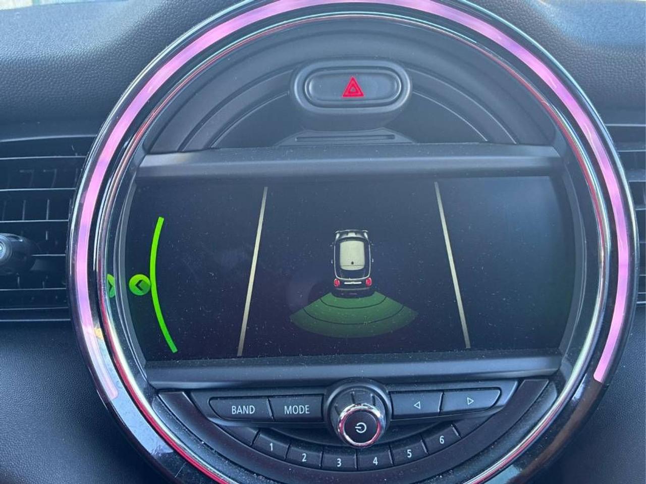2017 MINI Cooper AUTO, LEATHER, SUNROOF, HARMAN KARDON STEREO! Photo