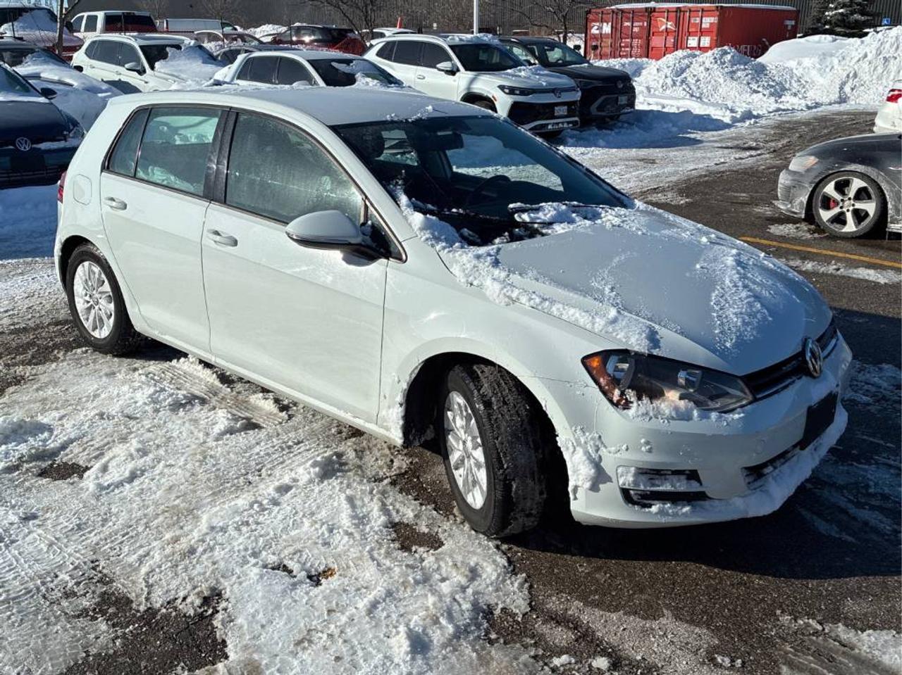 2016 Volkswagen Golf Trendline AUTO, HEATED SEATS, BACK-UP CAMERA!!! Photo37