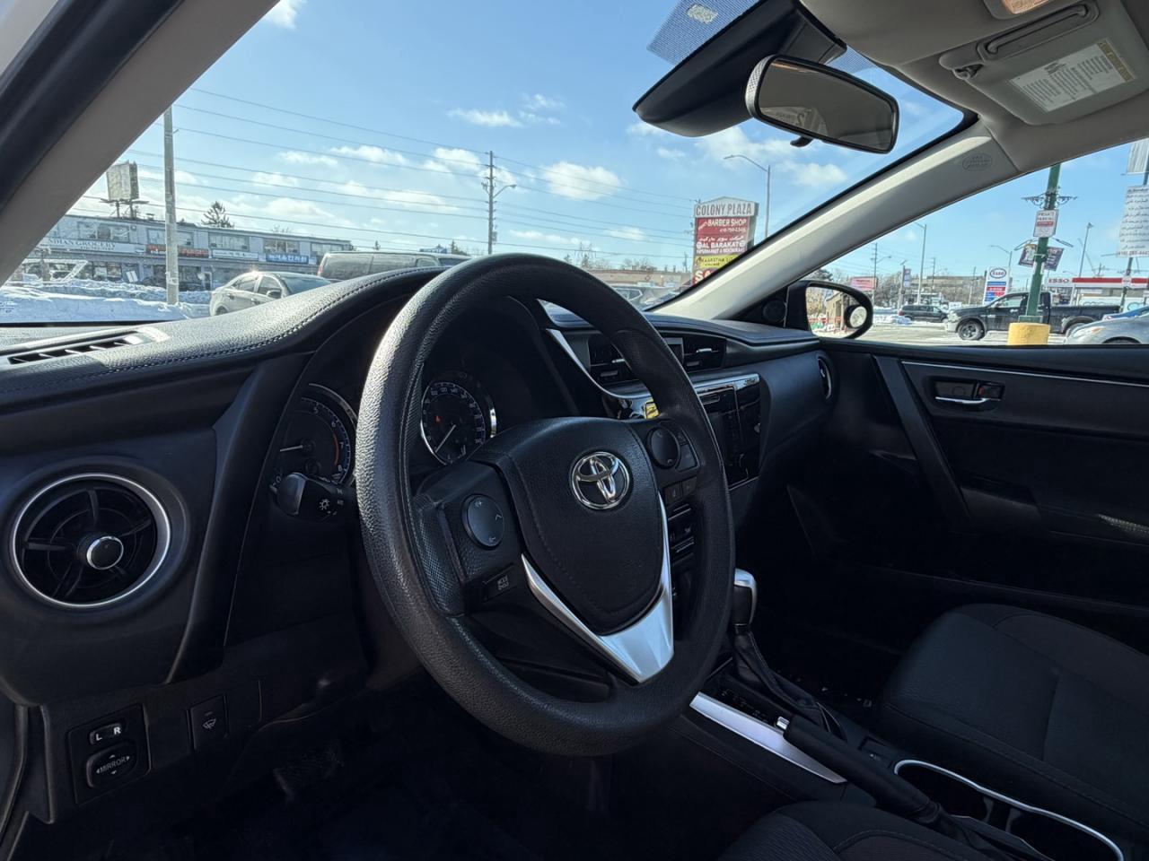 2019 Toyota Corolla LE CVT Photo