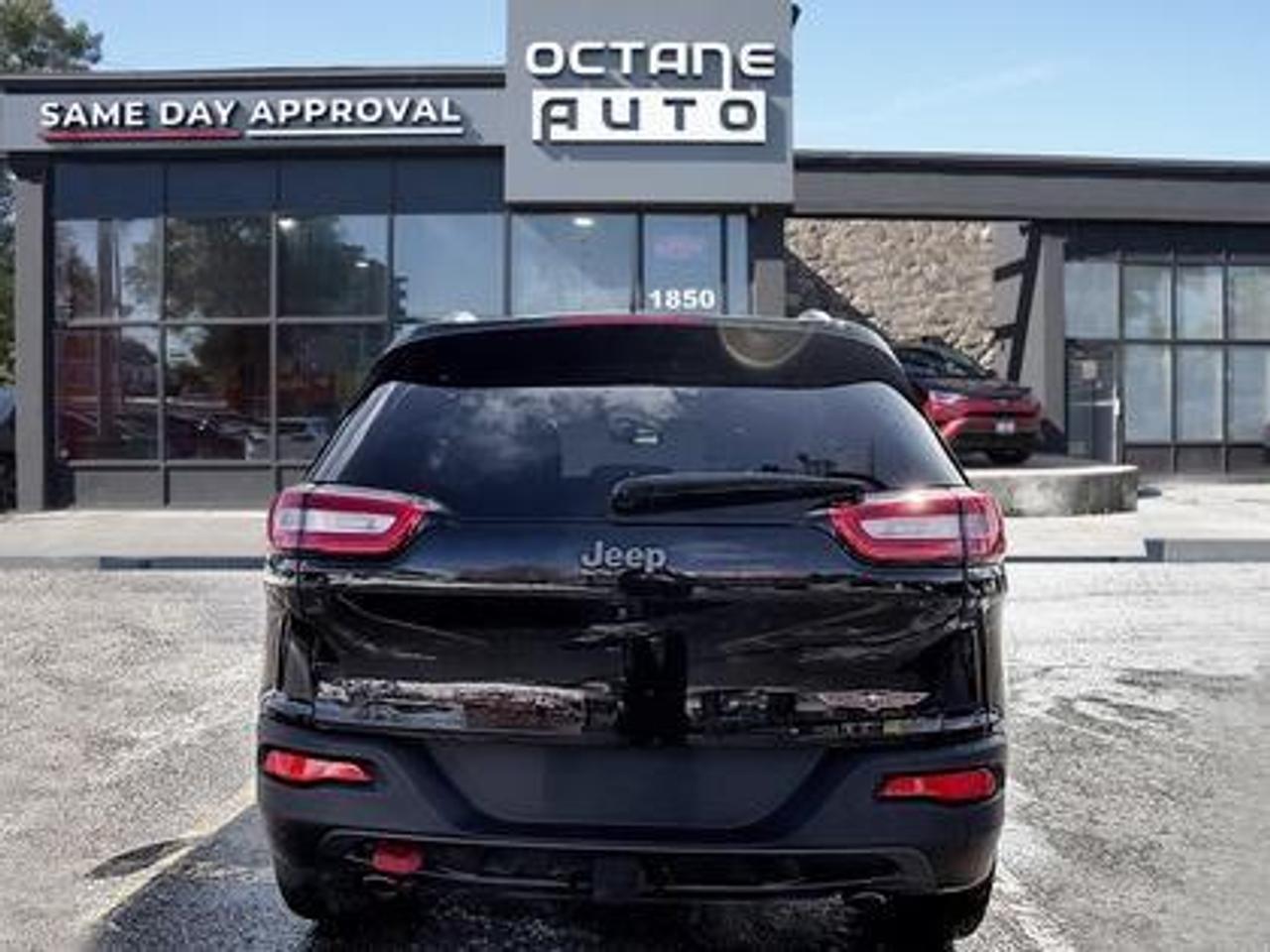 2018 Jeep Cherokee Trailhawk 4X4 Photo