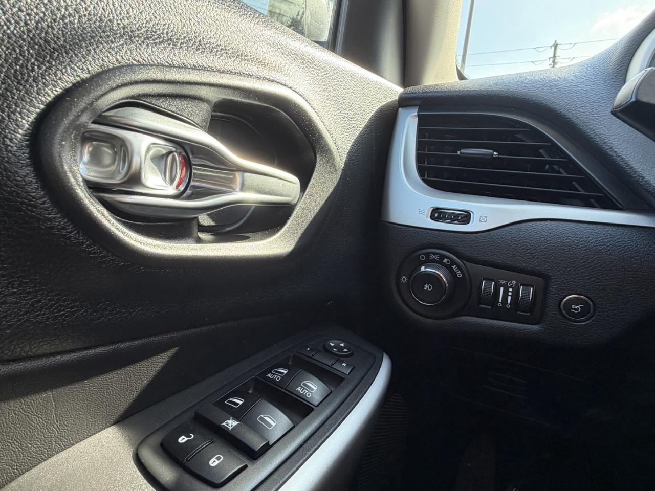 2018 Jeep Cherokee Trailhawk 4X4 Photo