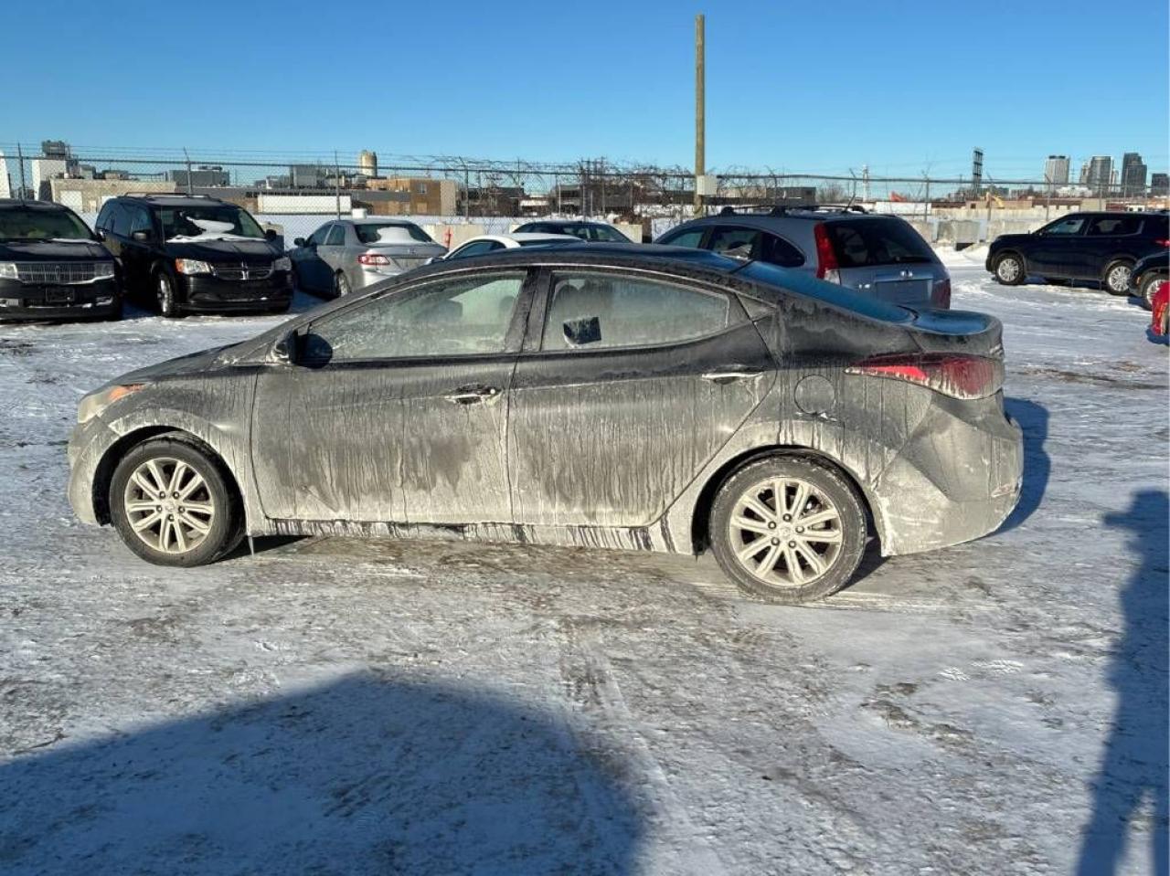 2015 Hyundai Elantra Sport Appearance pkg, AUTO, SUNROOF, HEATED SEATS! Photo