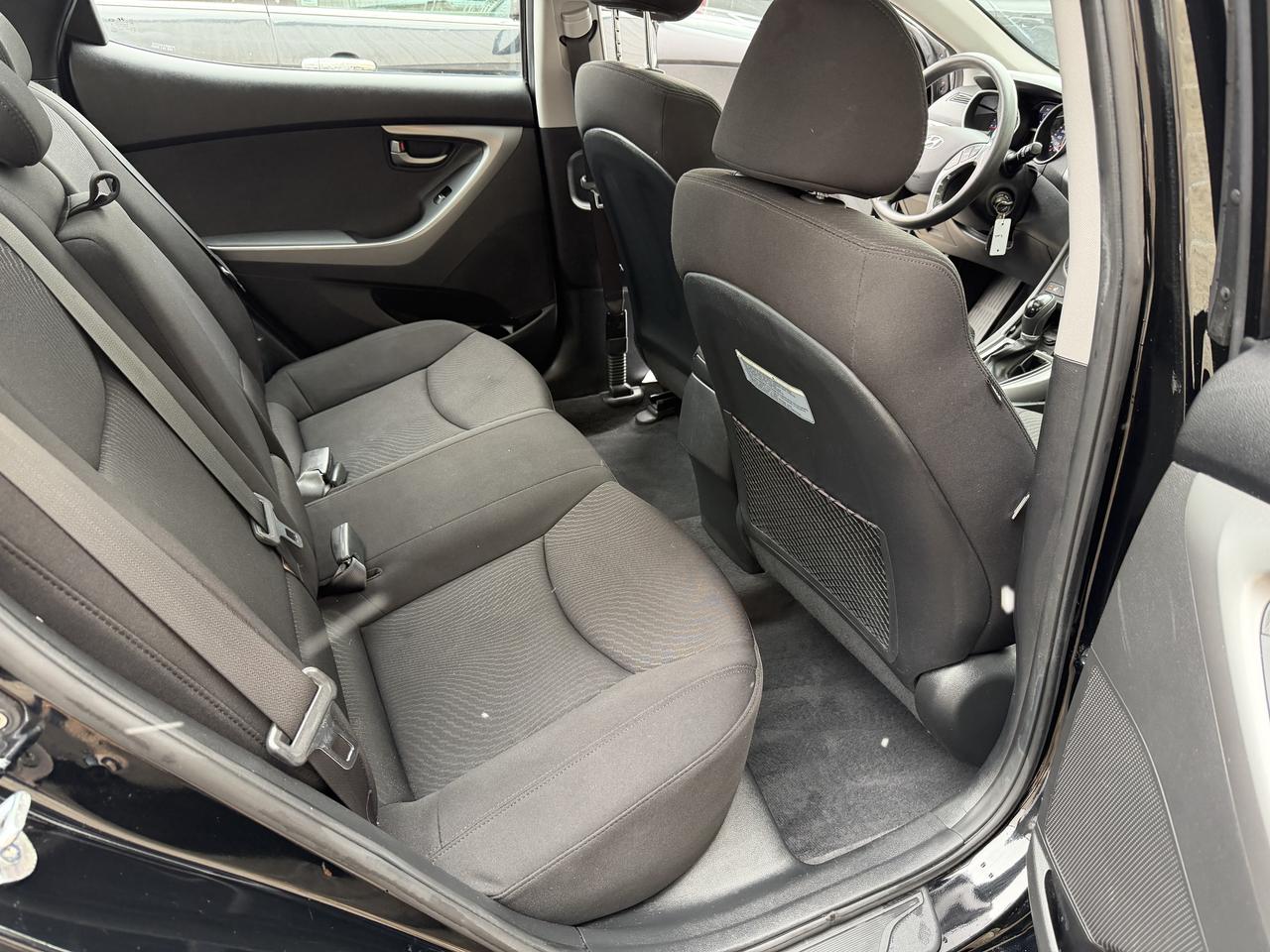 2015 Hyundai Elantra Sport Appearance pkg, AUTO, SUNROOF, HEATED SEATS! Photo69