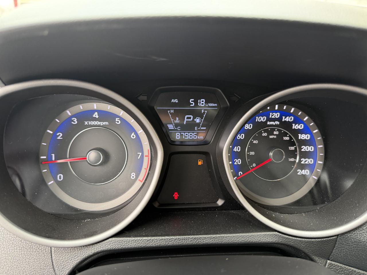 2015 Hyundai Elantra Sport Appearance pkg, AUTO, SUNROOF, HEATED SEATS! Photo22