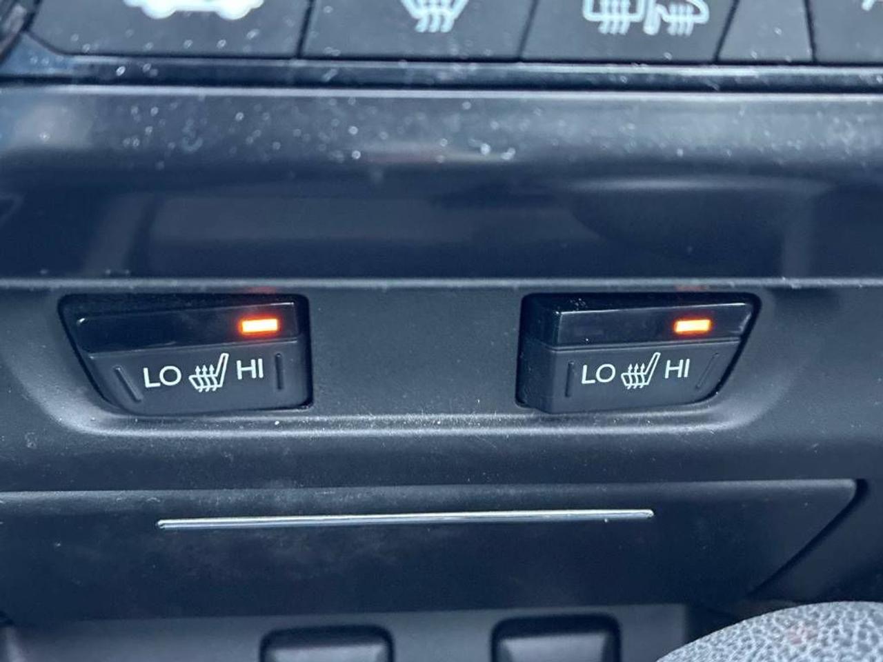 2013 Honda Civic Touring AUTO, LEATHER, SUNROOF, NAV, HEATED SEATS! Photo22