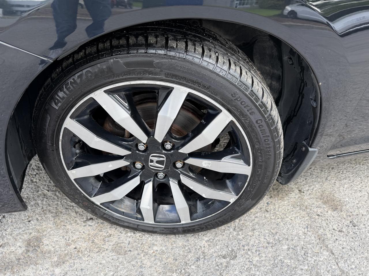 2013 Honda Civic Touring AUTO, LEATHER, SUNROOF, NAV, HEATED SEATS! - Photo #14
