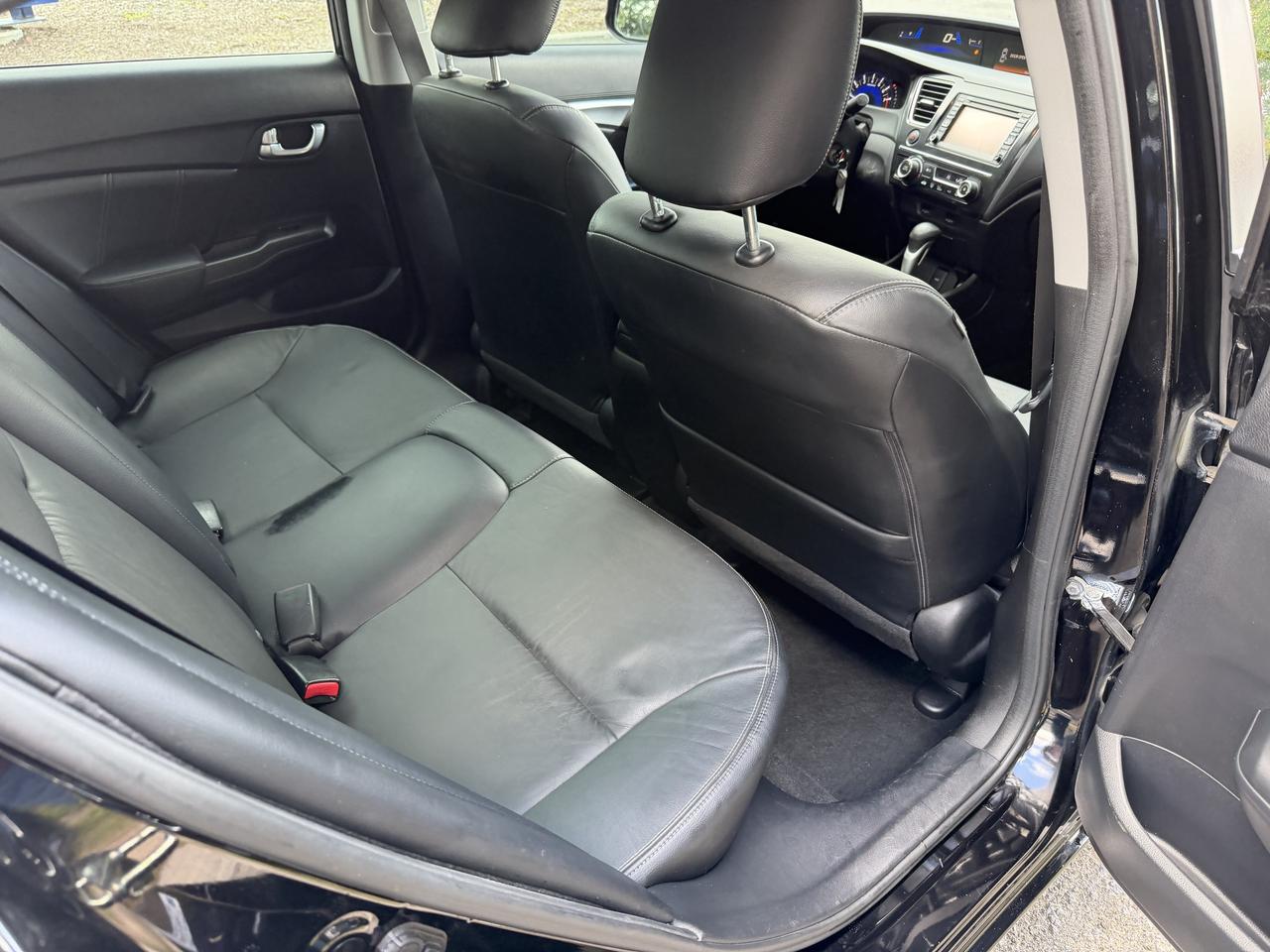 2013 Honda Civic Touring AUTO, LEATHER, SUNROOF, NAV, HEATED SEATS! - Photo #37