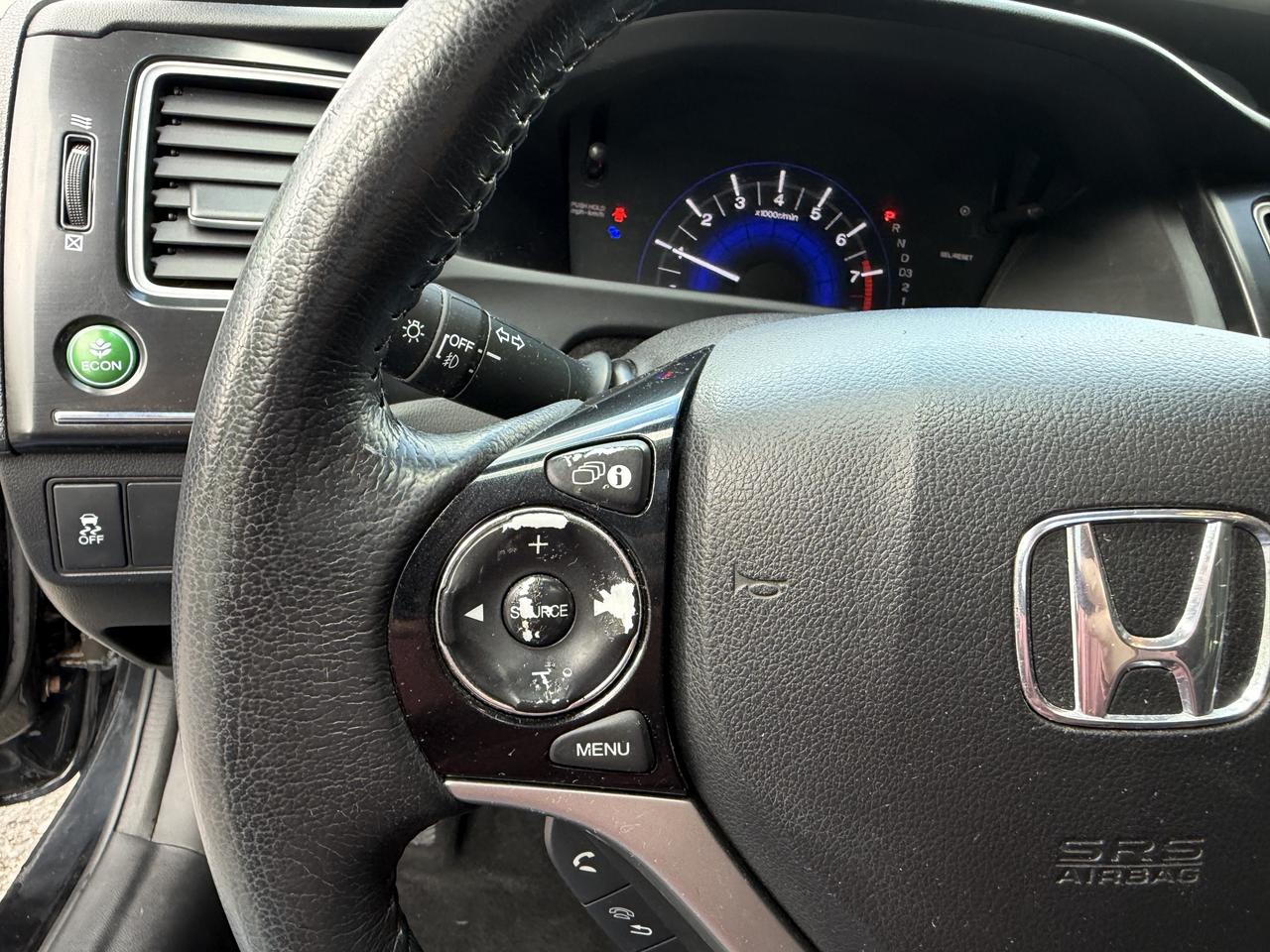 2013 Honda Civic Touring AUTO, LEATHER, SUNROOF, NAV, HEATED SEATS! Photo
