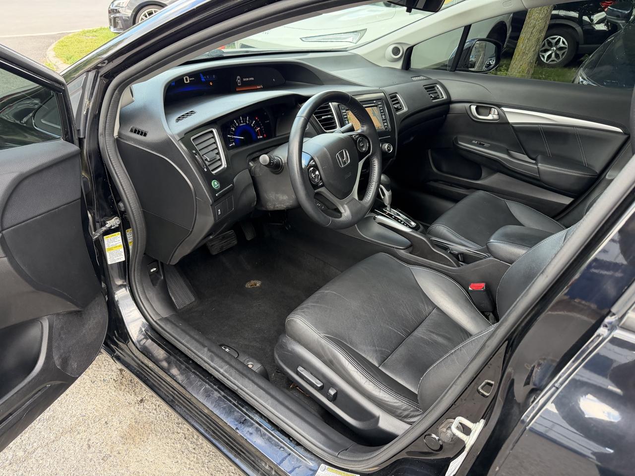 2013 Honda Civic Touring AUTO, LEATHER, SUNROOF, NAV, HEATED SEATS! - Photo #21
