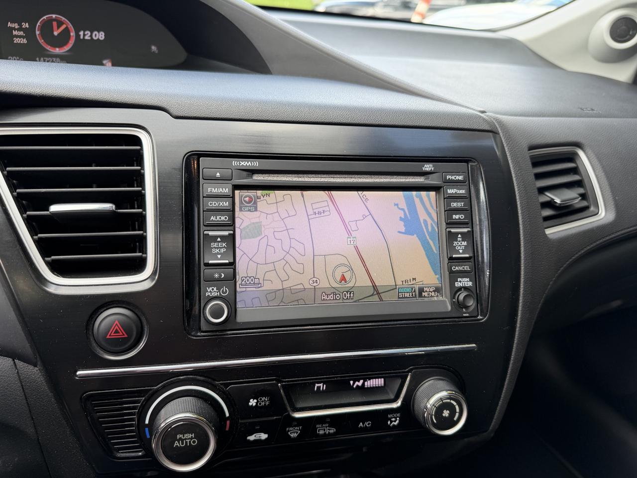 2013 Honda Civic Touring AUTO, LEATHER, SUNROOF, NAV, HEATED SEATS! - Photo #28