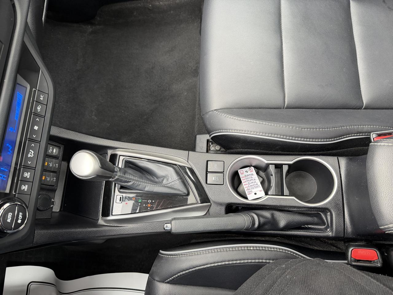 2016 Toyota Corolla S - AUTO, LEATHER, SUNROOF, HEATED SEATS, PWR SEAT Photo70