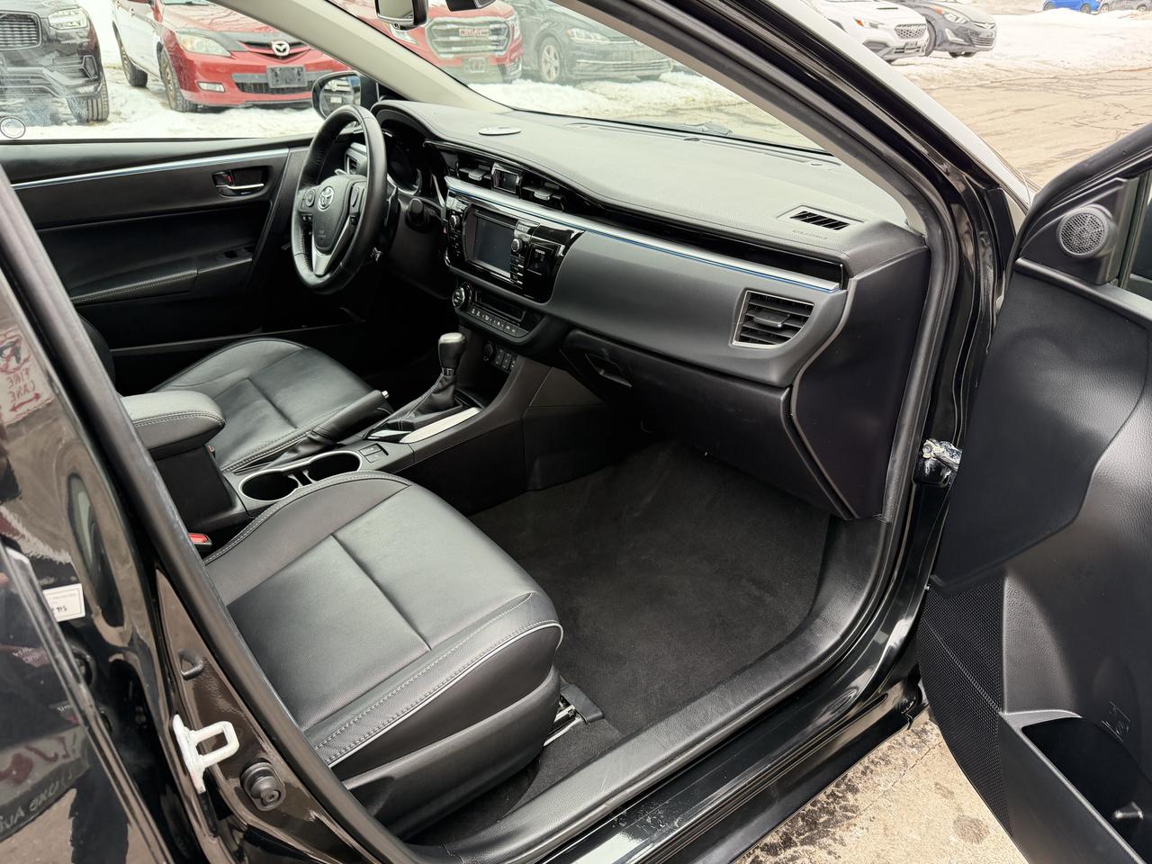 2016 Toyota Corolla S - AUTO, LEATHER, SUNROOF, HEATED SEATS, PWR SEAT Photo38