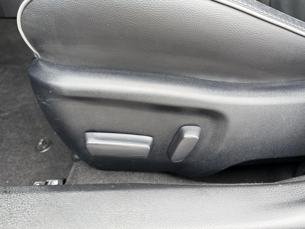 2016 Toyota Corolla S - AUTO, LEATHER, SUNROOF, HEATED SEATS, PWR SEAT Photo55