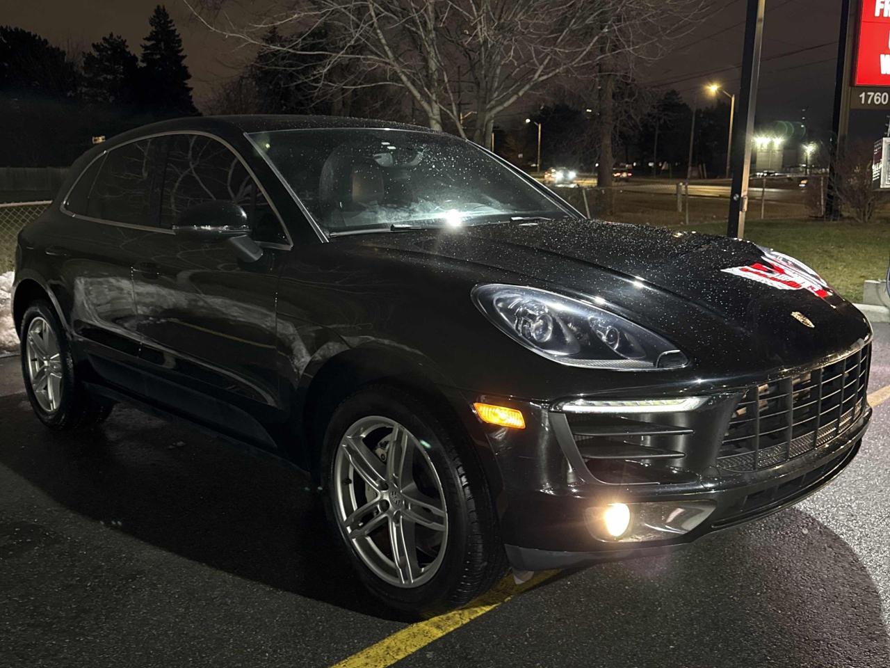 2015 Porsche Macan S - AWD, BOSE AUDIO, HEATED SEATS & STR WHEEL! Photo