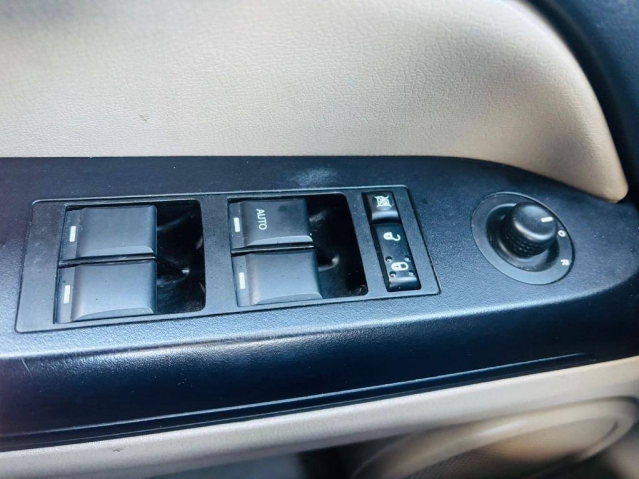 2013 Jeep Patriot Sport 4dr 4x4 CVT Photo4