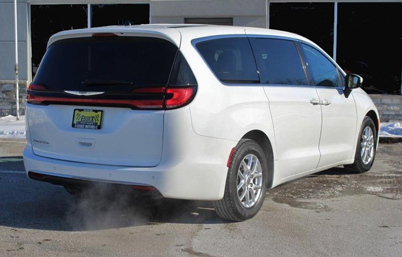 2023 Chrysler Pacifica TouringL*PWR Doors*Heated Leather*CarPlay*Rear Cam Photo