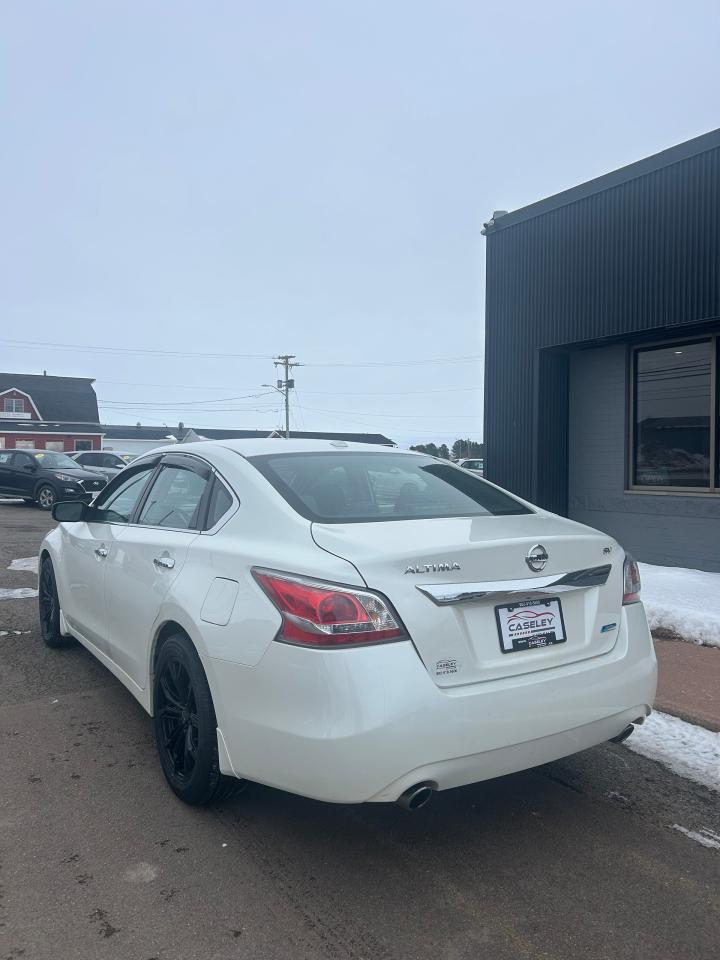 2015 Nissan Altima 2.5 S Photo