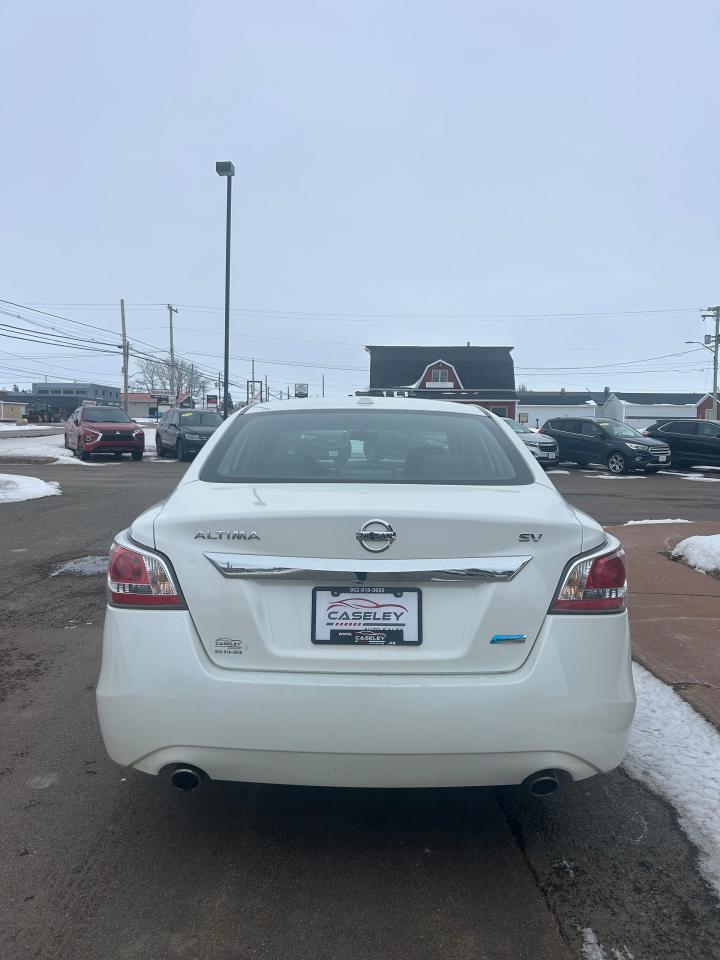 2015 Nissan Altima 2.5 S Photo