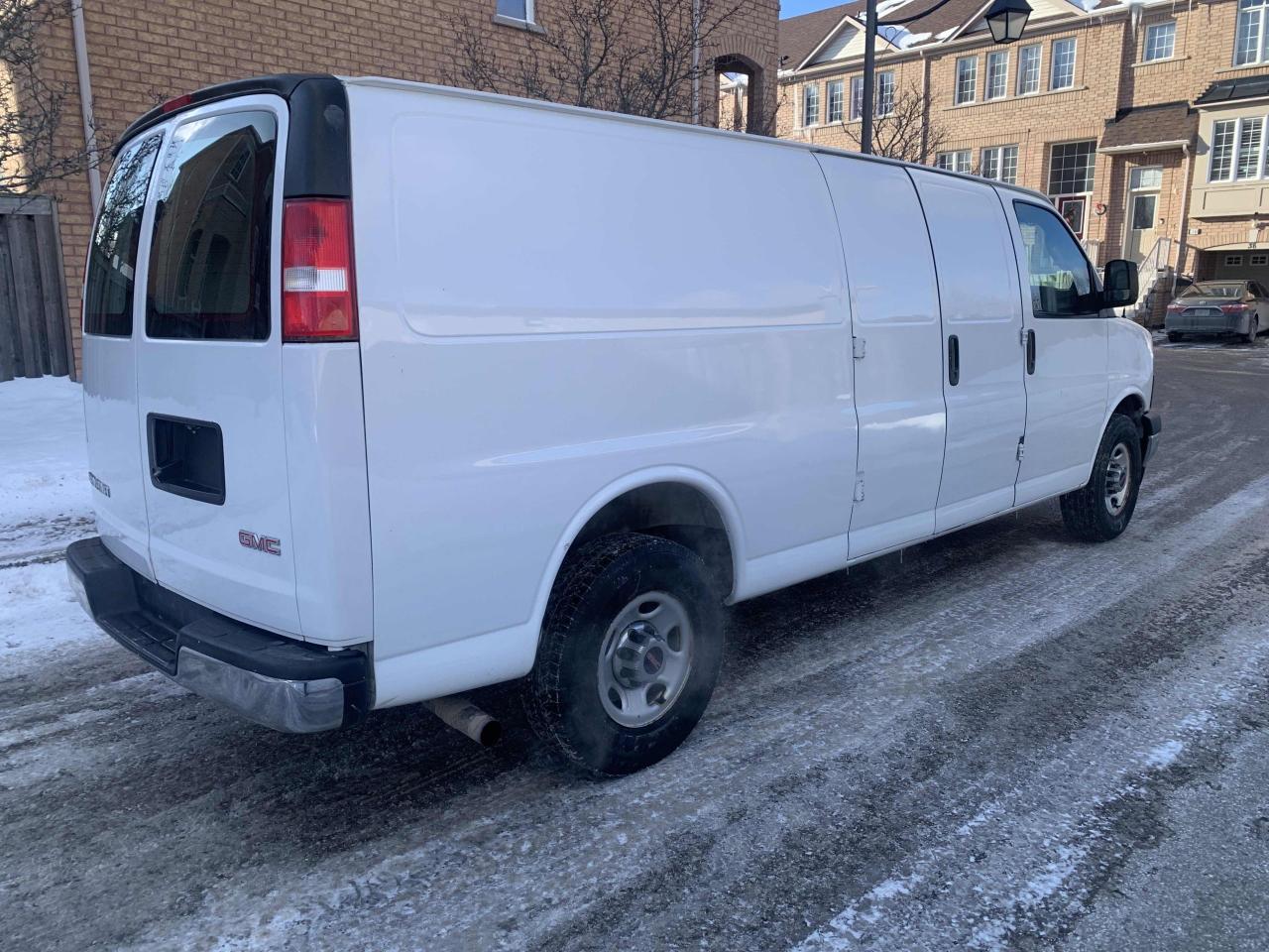 2018 GMC Savana Cargo Van 2500 155"/ v8 6.0L/ LONG WHEEL BASE / 6 PASSENGER Photo