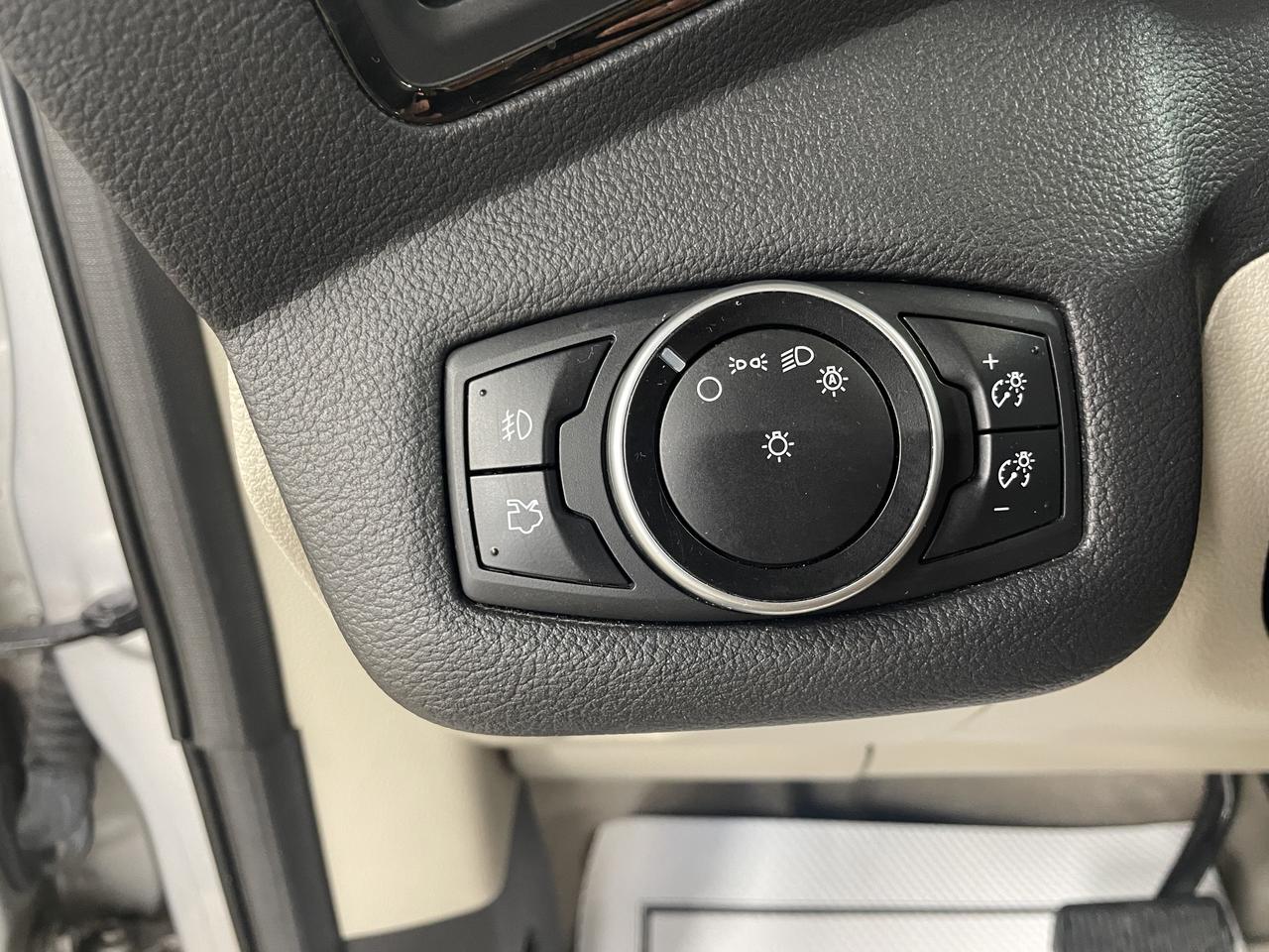 2016 Ford Escape 4WD 4DR TITANIUM Photo40