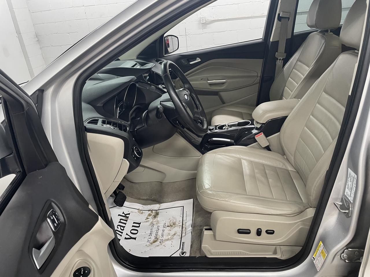 2016 Ford Escape 4WD 4DR TITANIUM Photo29