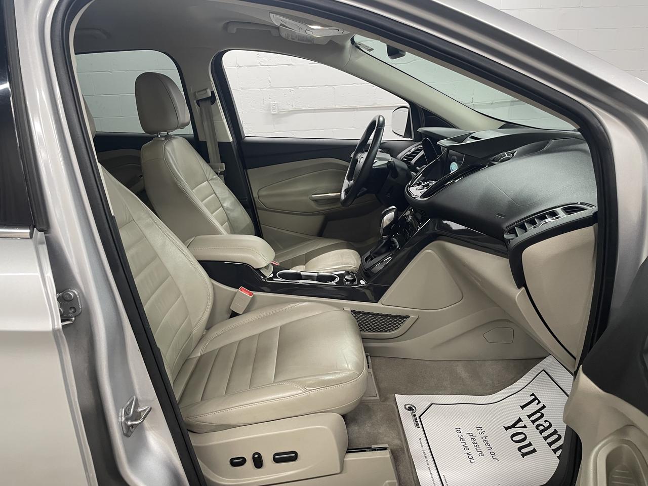 2016 Ford Escape 4WD 4DR TITANIUM Photo32