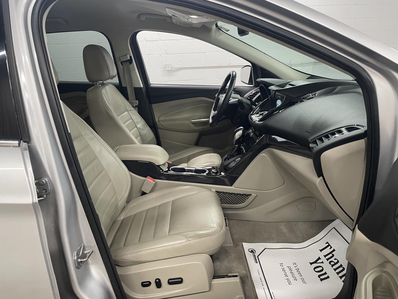 2016 Ford Escape 4WD 4DR TITANIUM Photo