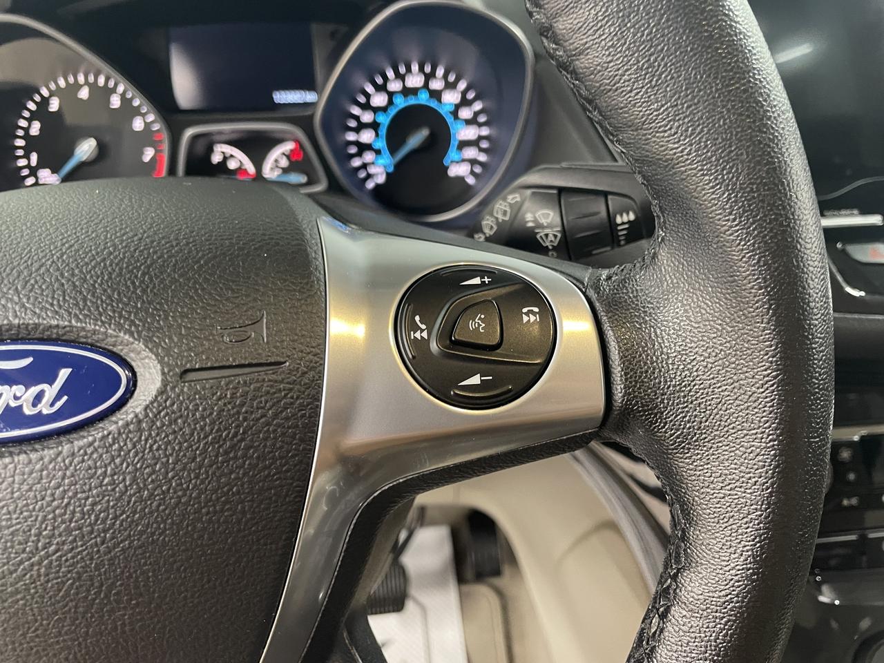 2016 Ford Escape 4WD 4DR TITANIUM Photo35