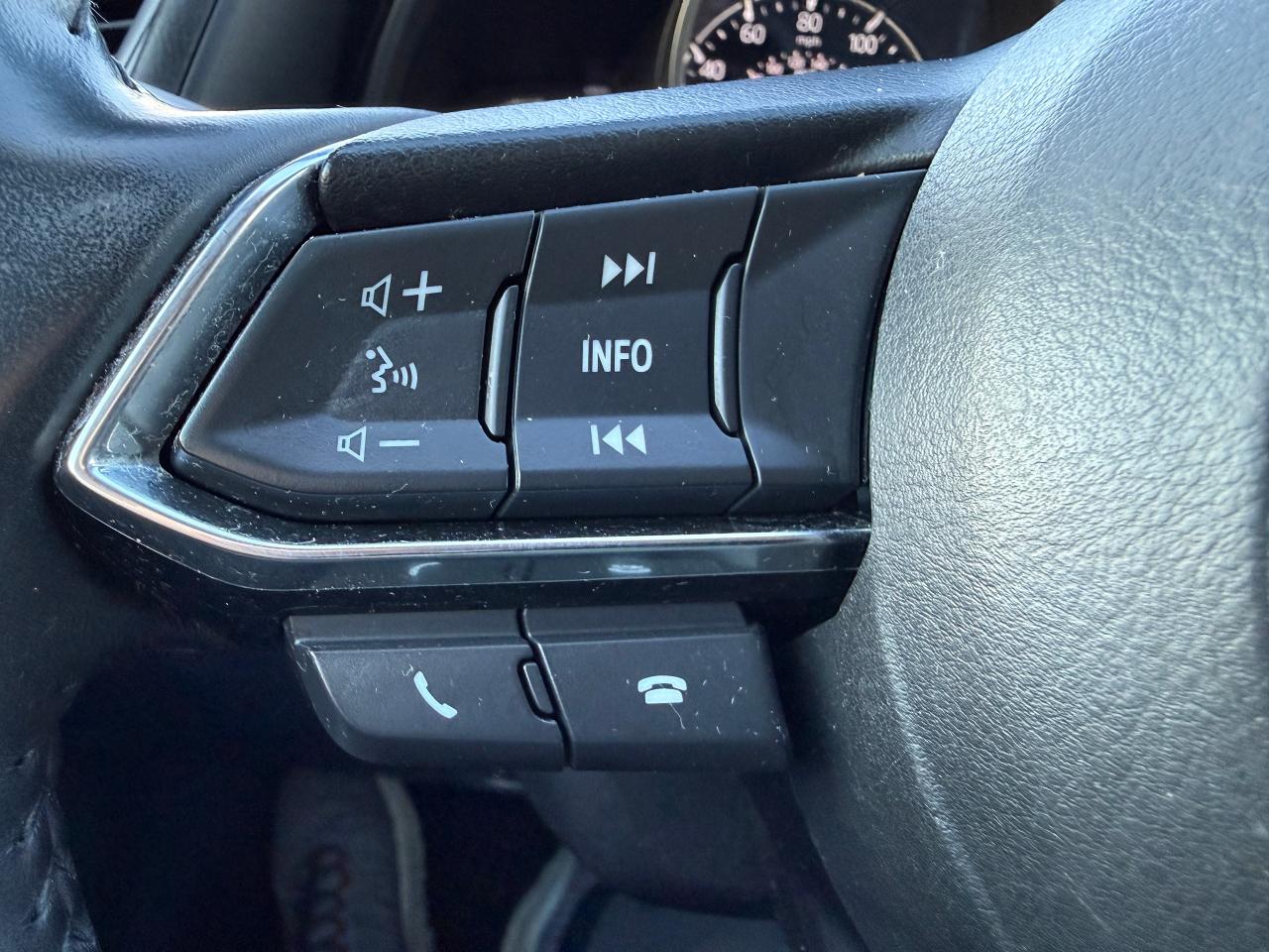 2018 Mazda MAZDA3 TOURING LOW KM's..NO ACCIDENTS.LEATHER.CERTIFIED ! Photo