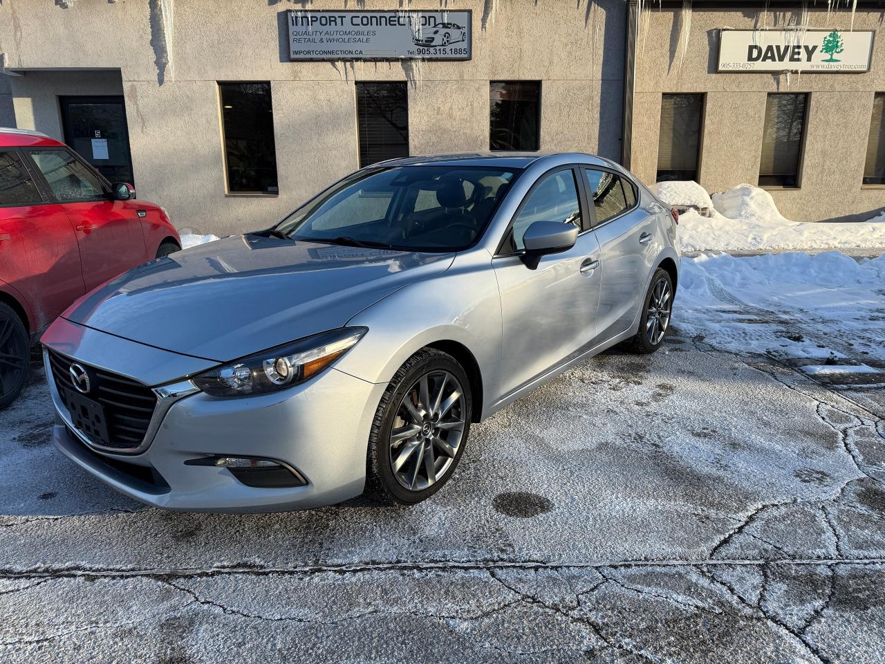 2018 Mazda MAZDA3 TOURING LOW KM's..NO ACCIDENTS.LEATHER.CERTIFIED !