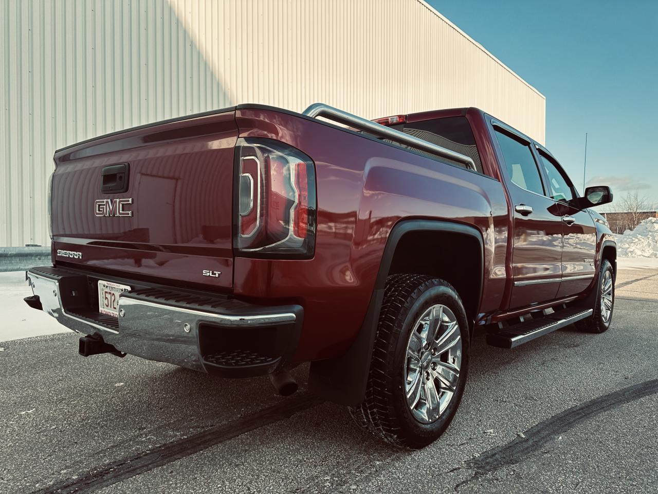 2018 GMC Sierra 1500 Crew Cab SLT  4WD Premium Paint -Loaded Photo