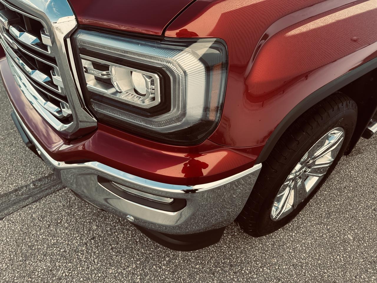 2018 GMC Sierra 1500 Crew Cab SLT  4WD Premium Paint -Loaded Photo