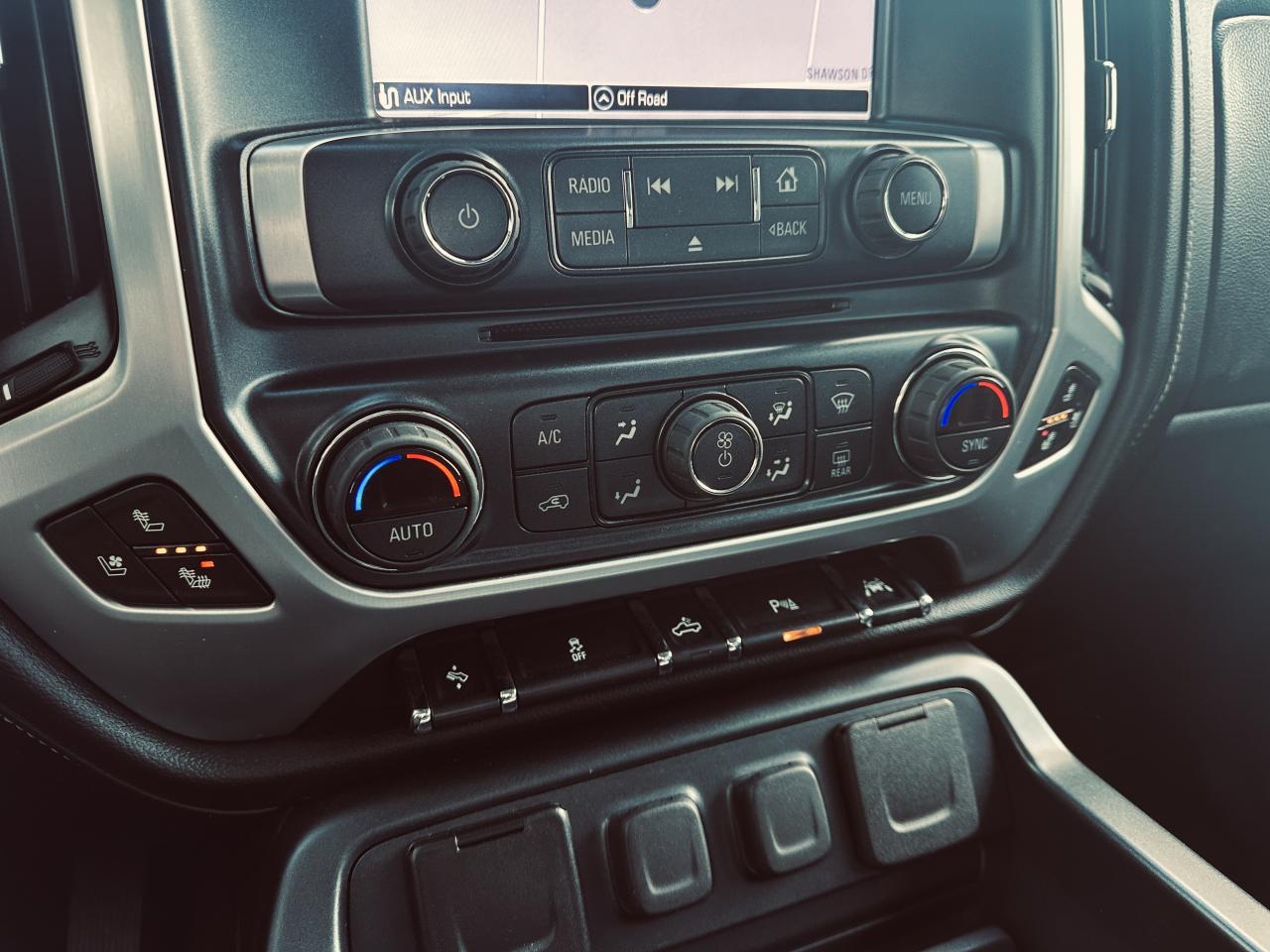 2018 GMC Sierra 1500 Crew Cab SLT  4WD Premium Paint -Loaded Photo