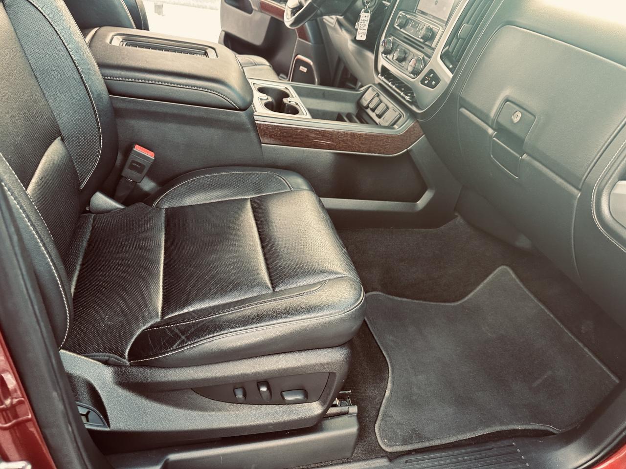 2018 GMC Sierra 1500 Crew Cab SLT  4WD Premium Paint -Loaded Photo