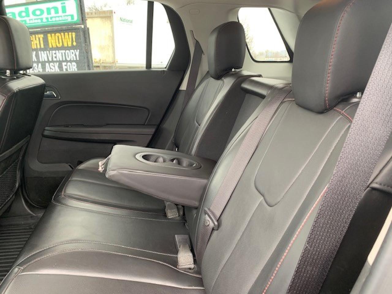 2017 GMC Terrain SLT Photo