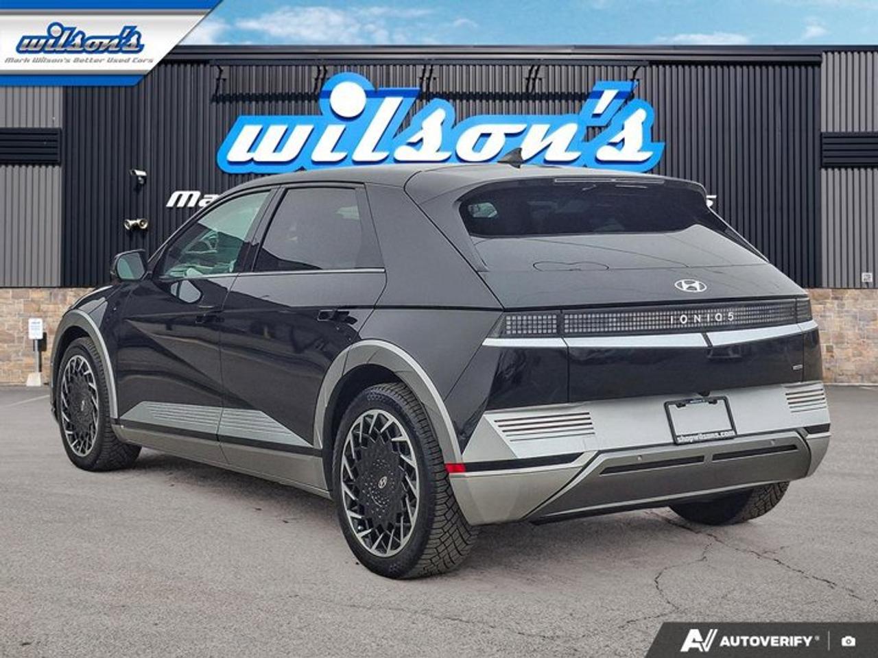 2024 Hyundai IONIQ 5 Ultimate Long Range AWD | Leather | Glass roof | Nav | Heated Wheel + Seats | 360 Camera & More ! Photo2