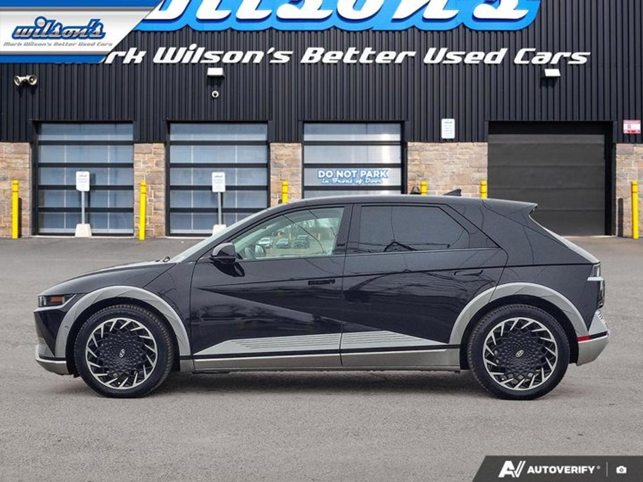 2024 Hyundai IONIQ 5 Ultimate Long Range AWD | Leather | Glass roof | Nav | Heated Wheel + Seats | 360 Camera & More ! Photo