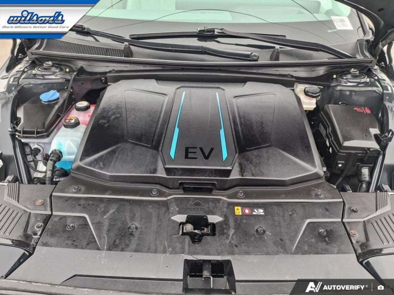 2024 Hyundai IONIQ 5 Ultimate Long Range AWD | Leather | Glass roof | Nav | Heated Wheel + Seats | 360 Camera & More ! Photo