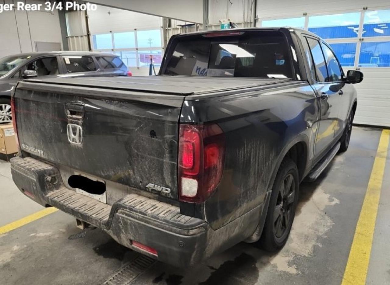 2020 Honda Ridgeline Black Edition 4WD | Sunroof | Leather | Nav | Heated/Cooled Seats | Apple Carplay | and More ! Photo3