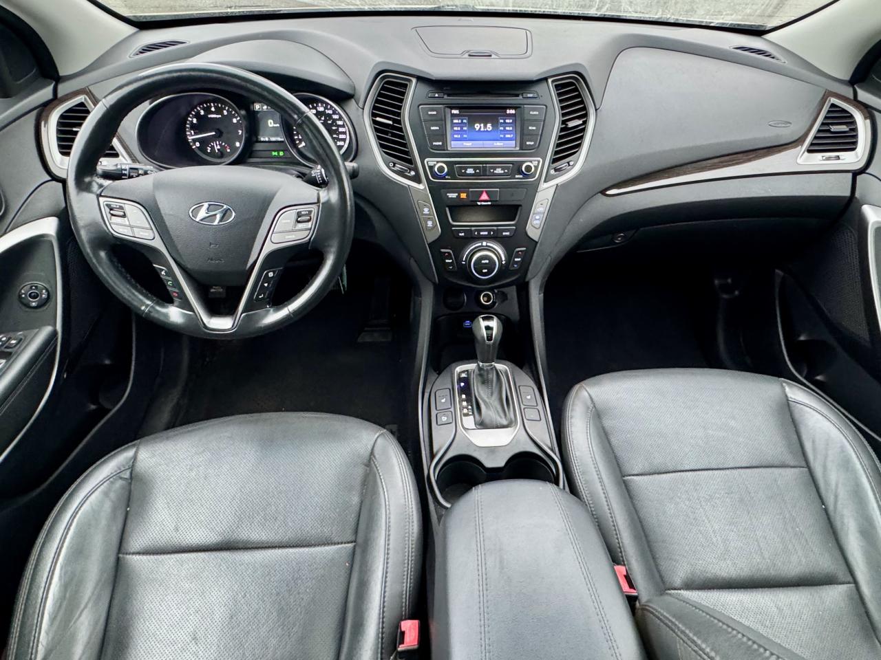 2017 Hyundai Santa Fe Sport SE -AWD Fully Loaded Photo