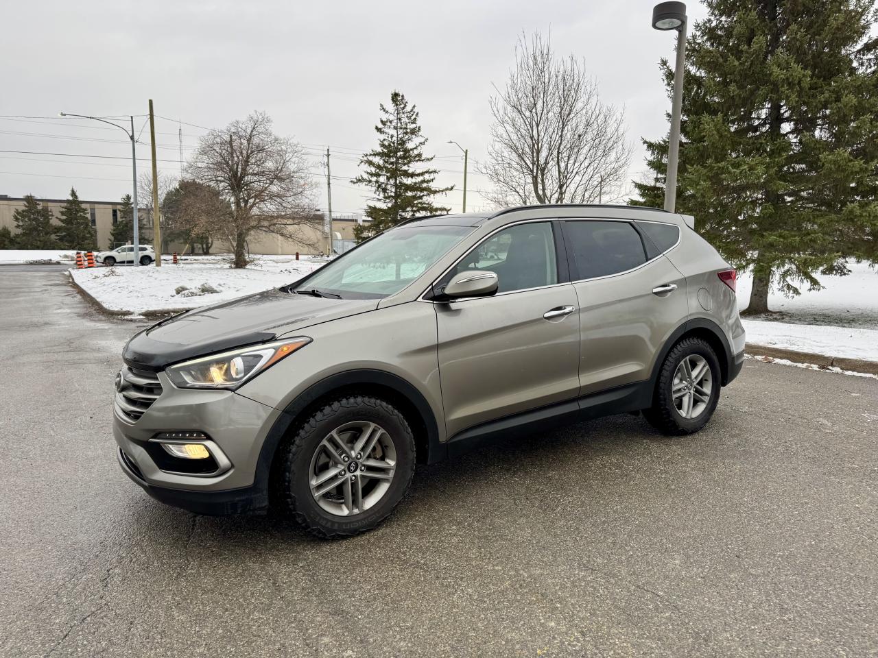 2017 Hyundai Santa Fe Sport SE -AWD Fully Loaded Photo4