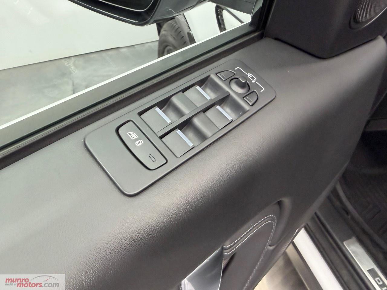 2024 Land Rover Discovery Sport Dynamic HSE 4WD Photo