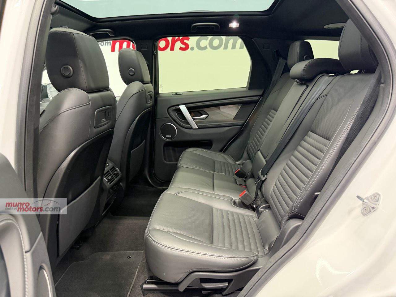 2024 Land Rover Discovery Sport Dynamic HSE 4WD Photo