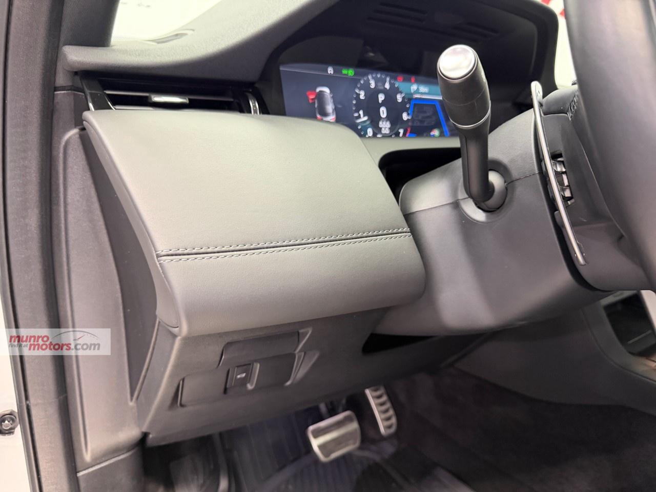 2024 Land Rover Discovery Sport Dynamic HSE 4WD Photo