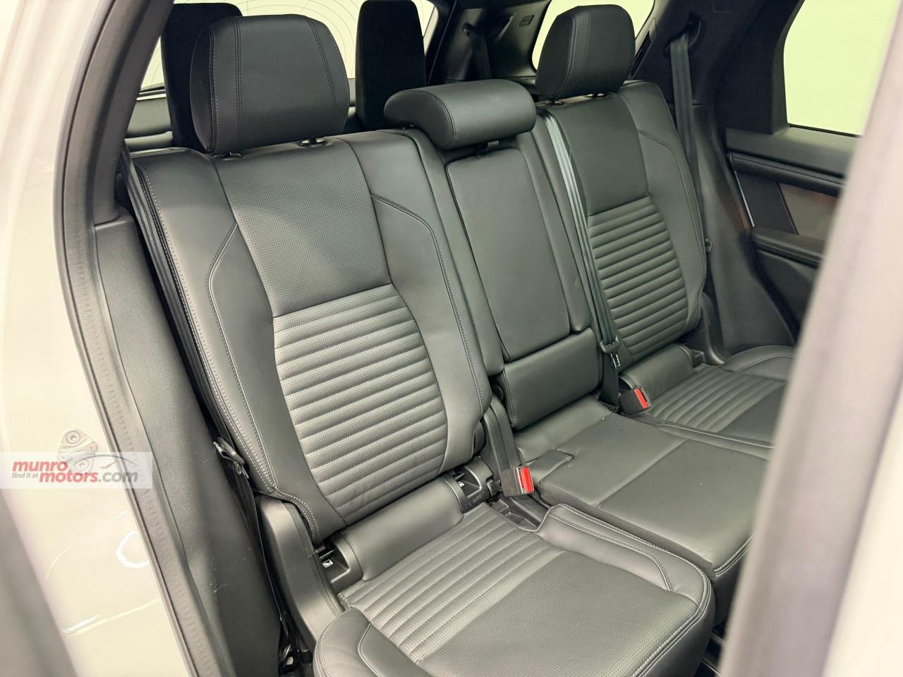 2024 Land Rover Discovery Sport Dynamic HSE 4WD Photo