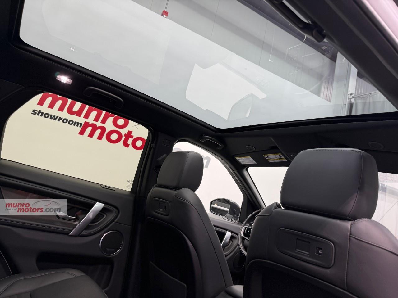 2024 Land Rover Discovery Sport Dynamic HSE 4WD Photo