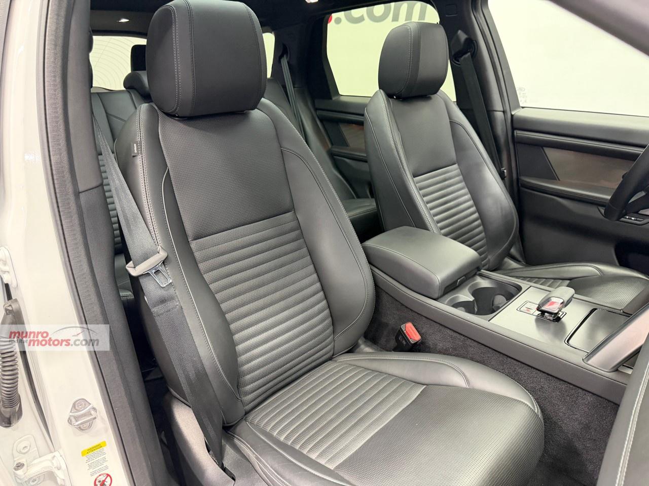 2024 Land Rover Discovery Sport Dynamic HSE 4WD Photo