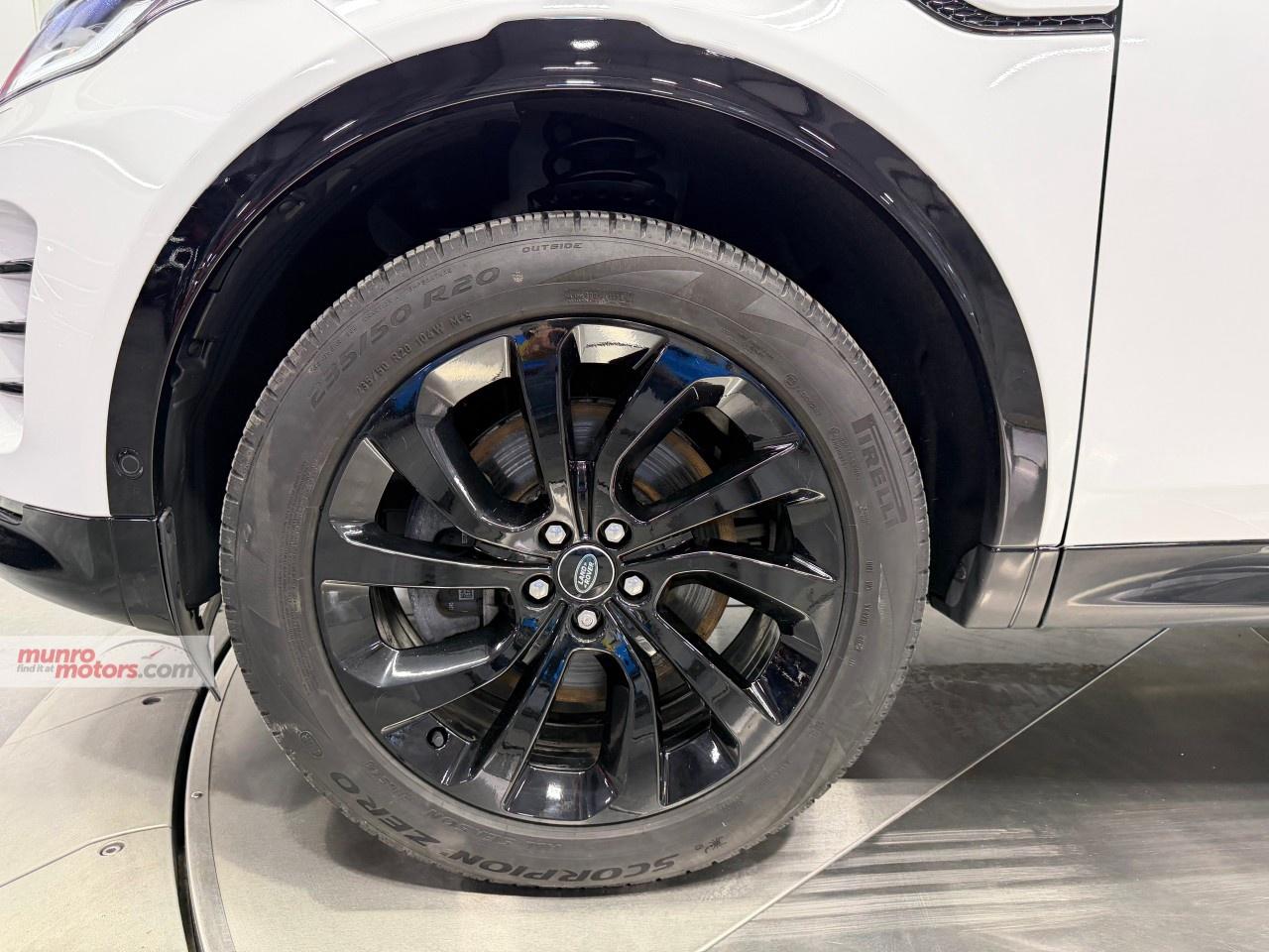 2024 Land Rover Discovery Sport Dynamic HSE 4WD Photo